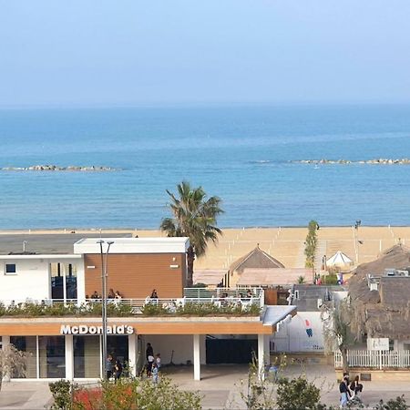 Regina Elena Al Mare Apartment Пескара Екстериор снимка