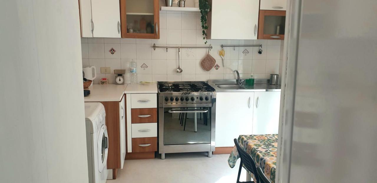 Regina Elena Al Mare Apartment Пескара Екстериор снимка
