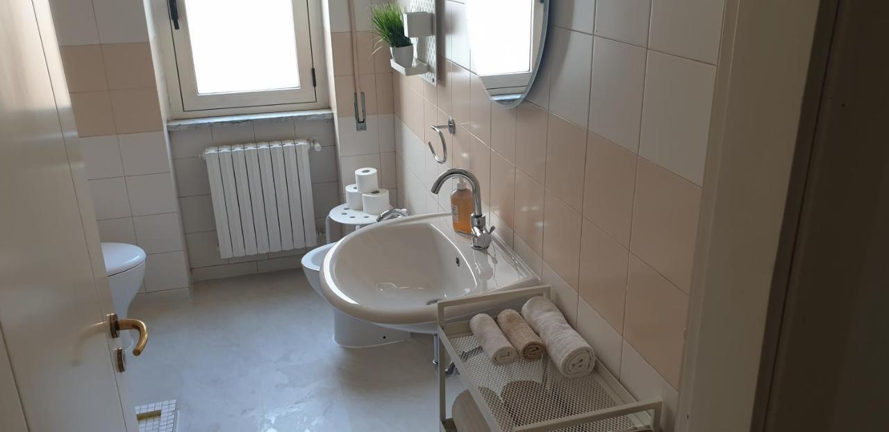 Regina Elena Al Mare Apartment Пескара Екстериор снимка